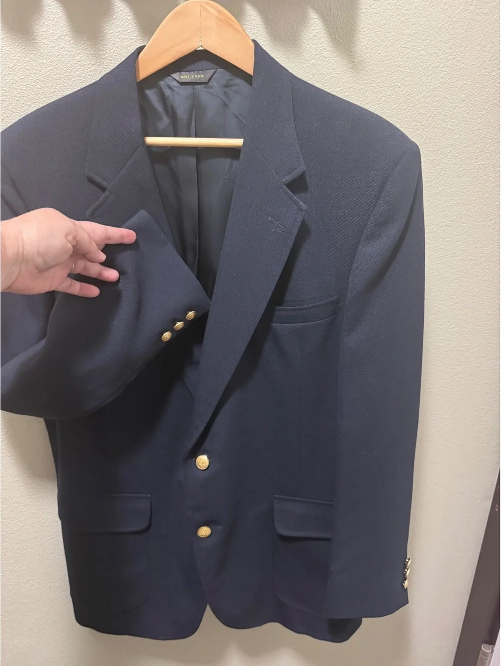 Stafford Navy Blue Blazer Sport Coat Made in USA Gold Crest Buttons Classic Long